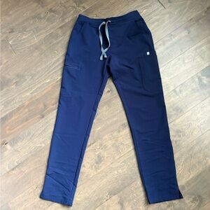 Figs Navy Scrub Pants - size XS